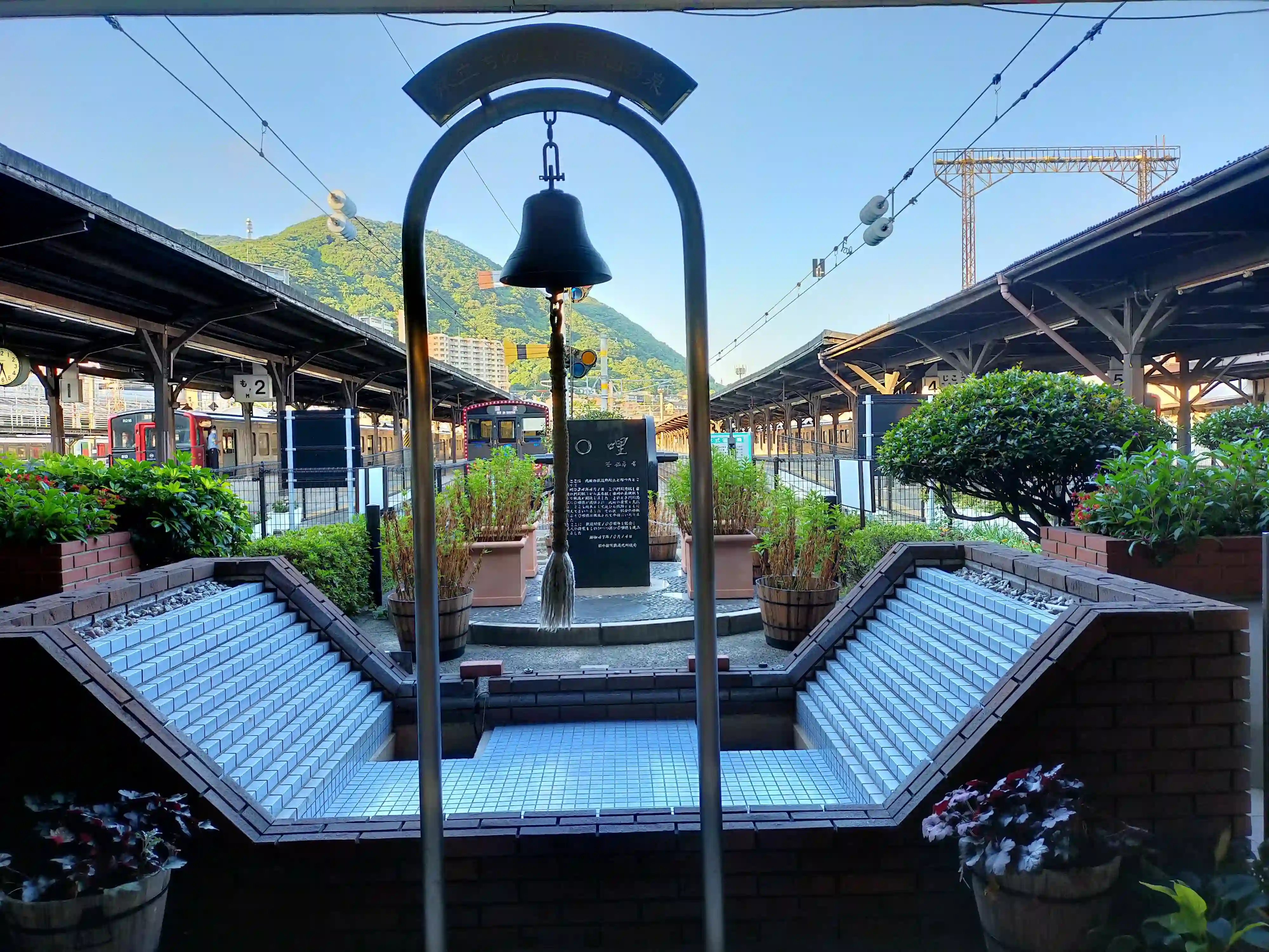 門司港駅記念碑