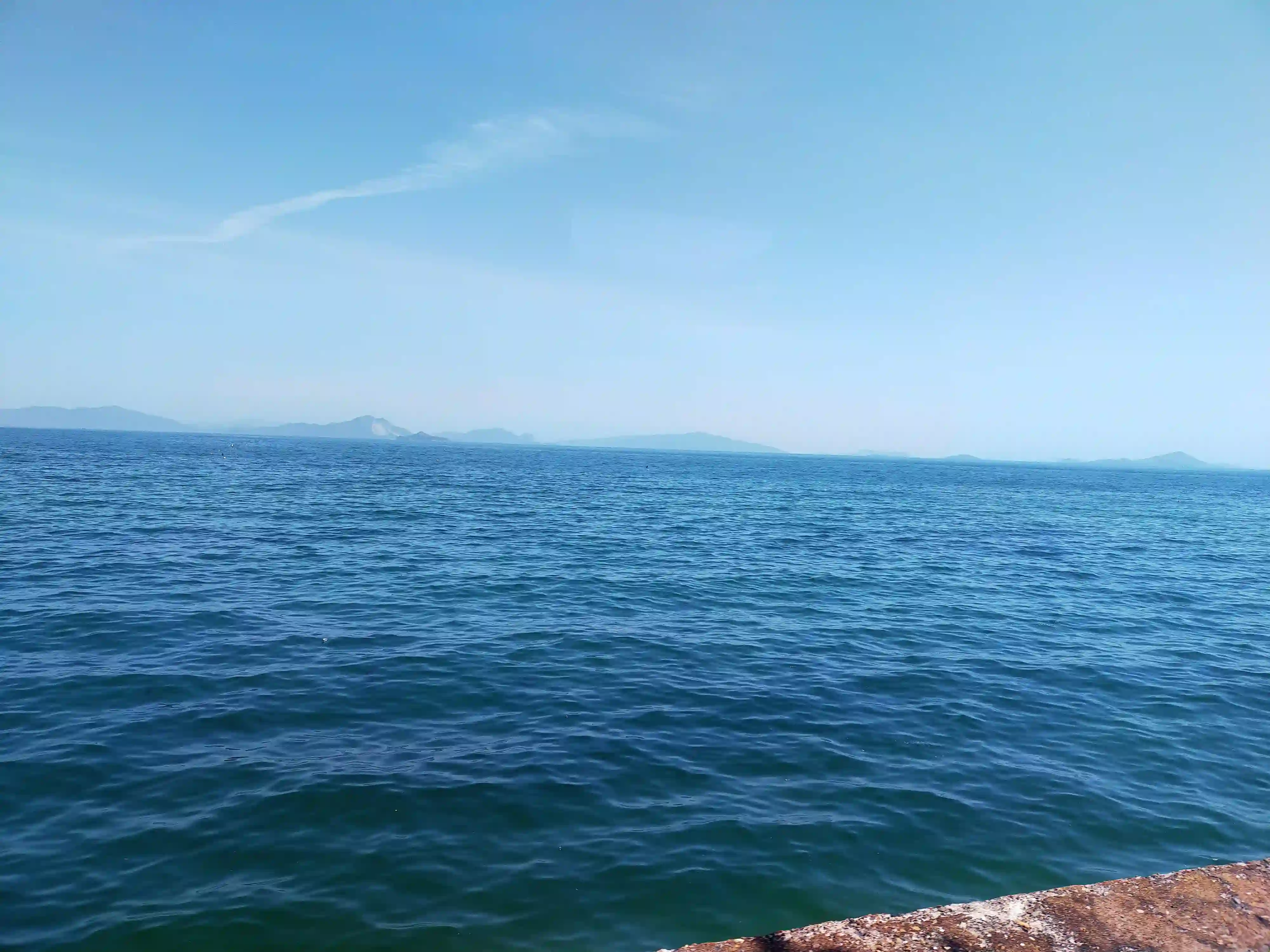 瀬戸内海沿岸を行く